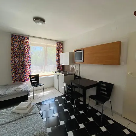 Batawia Guest house