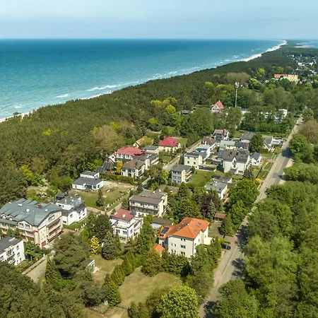 Batawia Gæstehus Łazy