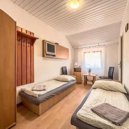 Batawia Gasthof Łazy