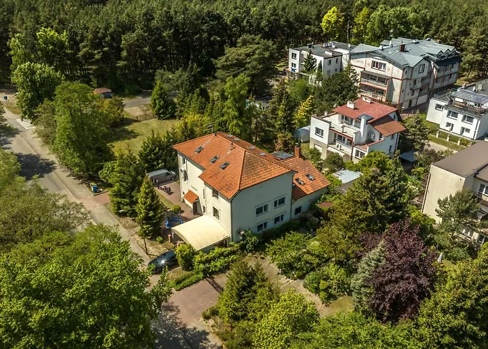 Batawia ゲストハウス 3*