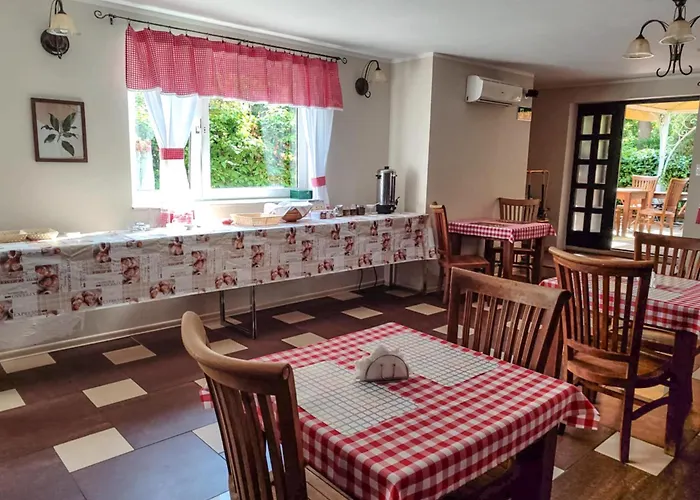 ゲストハウス Batawia