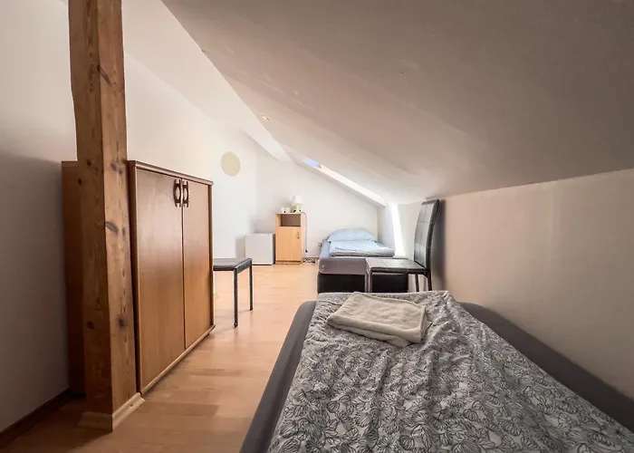 ゲストハウス Batawia Łazy